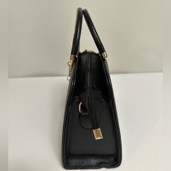 2023 Black Elegant PU Leather Sling Bag With Deer Charm - Picture 2 of 5